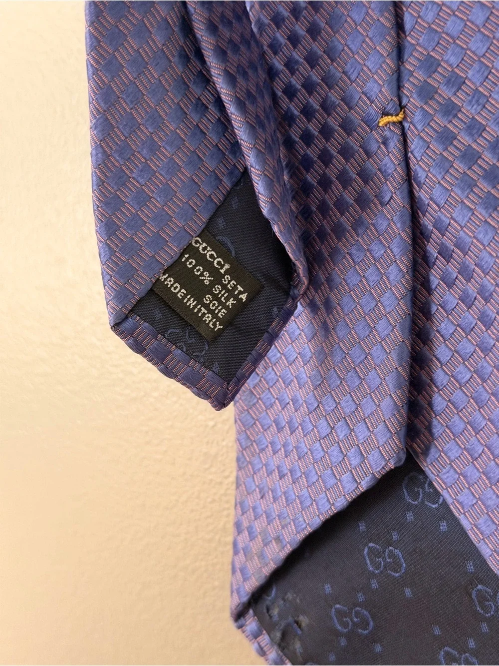 Gucci Lavender Textured Silk Tie
